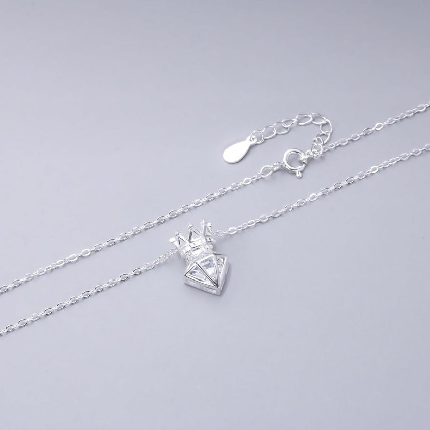 #G142 - Gargantilla De Diamante y Corona De Plata - IP3.0