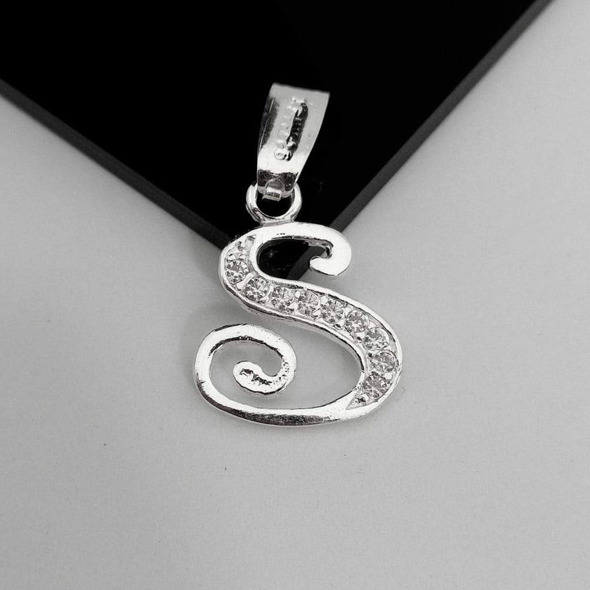 #D116 - Dije De Letra Con Zirconia De Plata - B09/1.5
