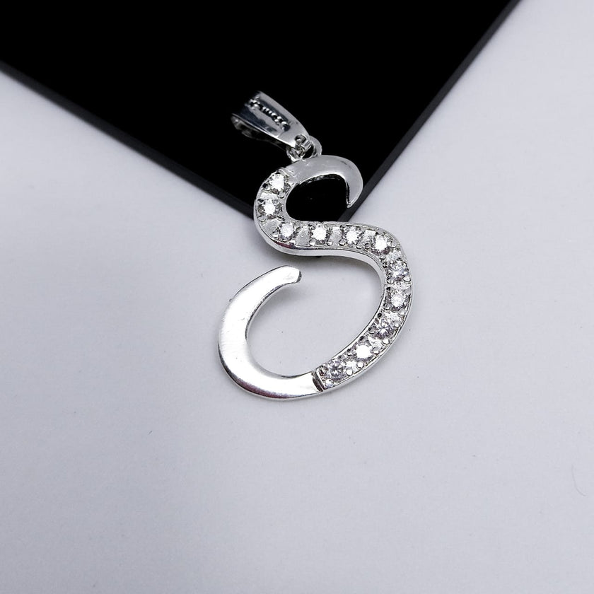 #D106 - Dije De Letra Grande Piedra Zirconia Plata - F2.2