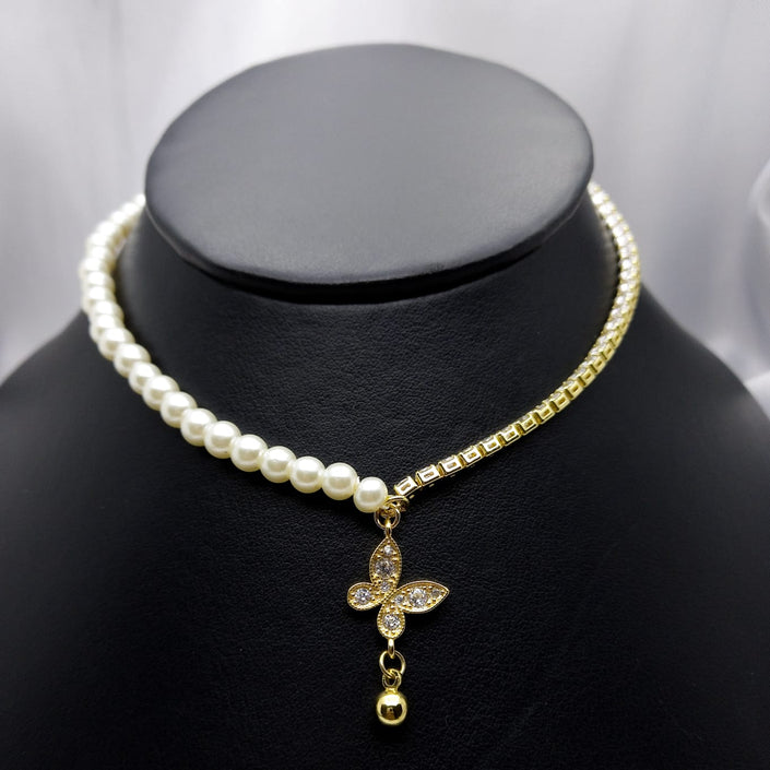 #GOL116 - Gargantilla De Perlas Y Piedras Con Colgante De Mariposa De Oro Laminado De 18k