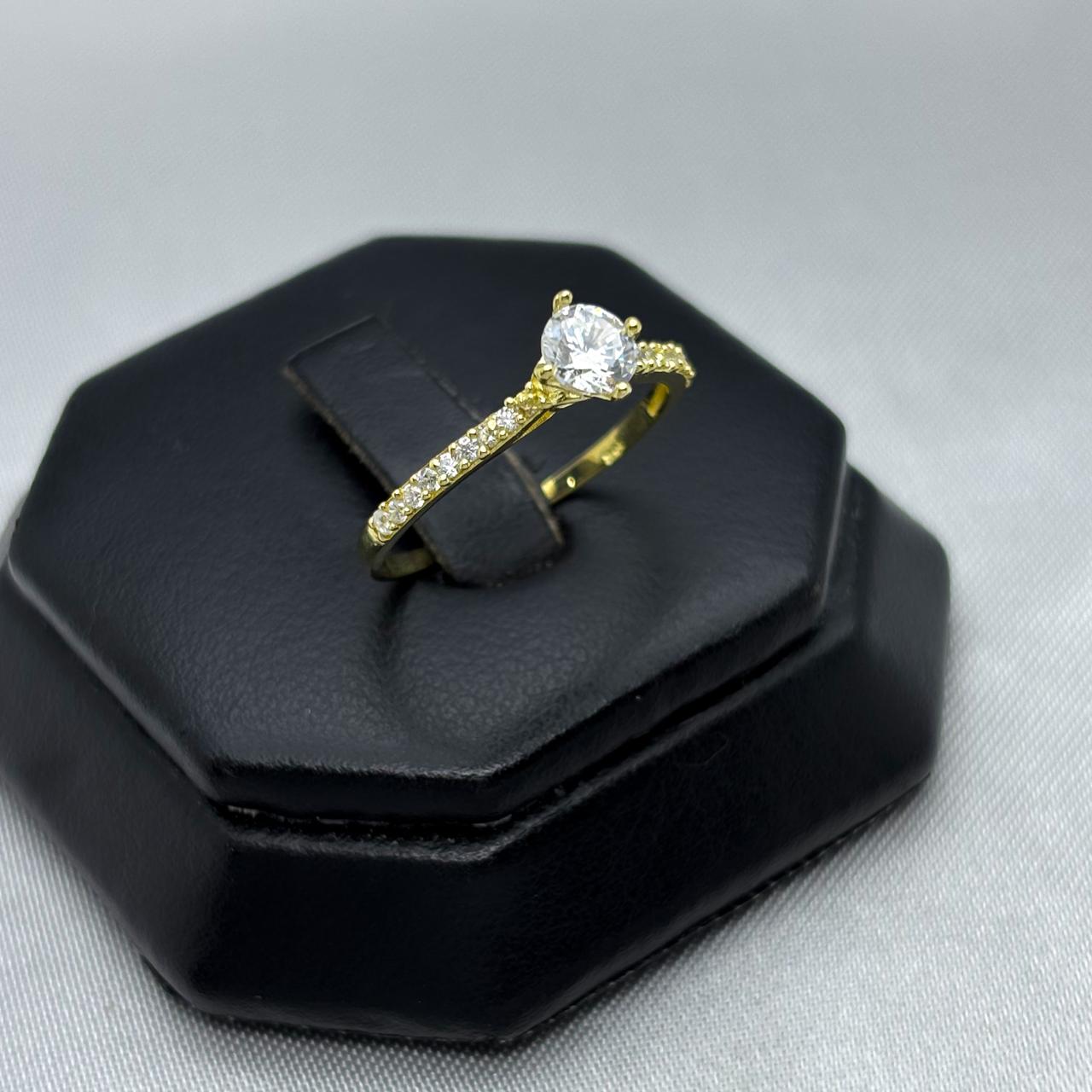 #AD10151 - Anillo Corazón Solitario Piedra Zirconia Oro 10K - I04/1.3