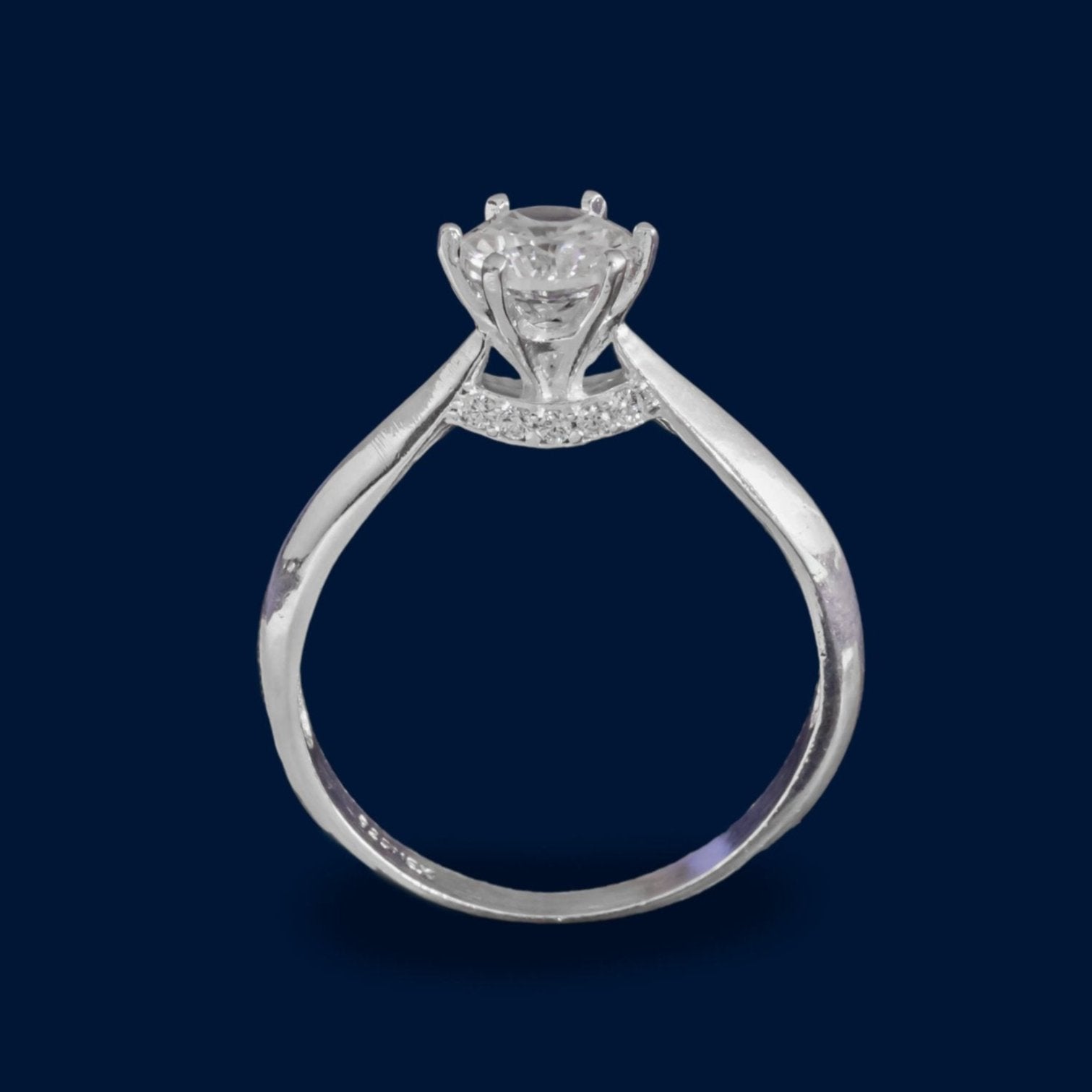 #AD128 - Anillo Solitario Con Piedra Zirconia De Plata - F2.3