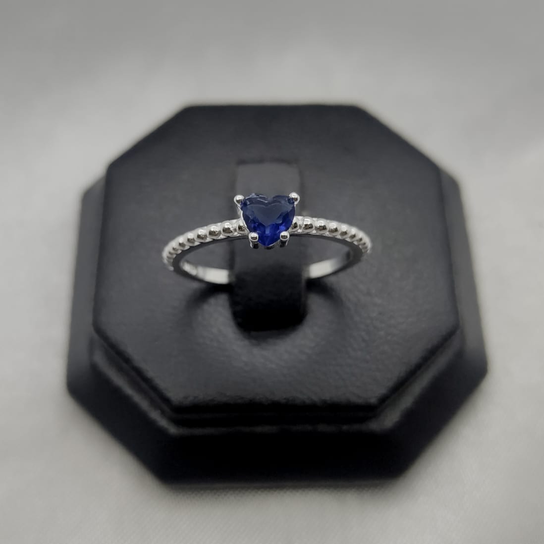 #AD357 - Anillo Corazón Central Piedra Zirconia Plata - PU1.8