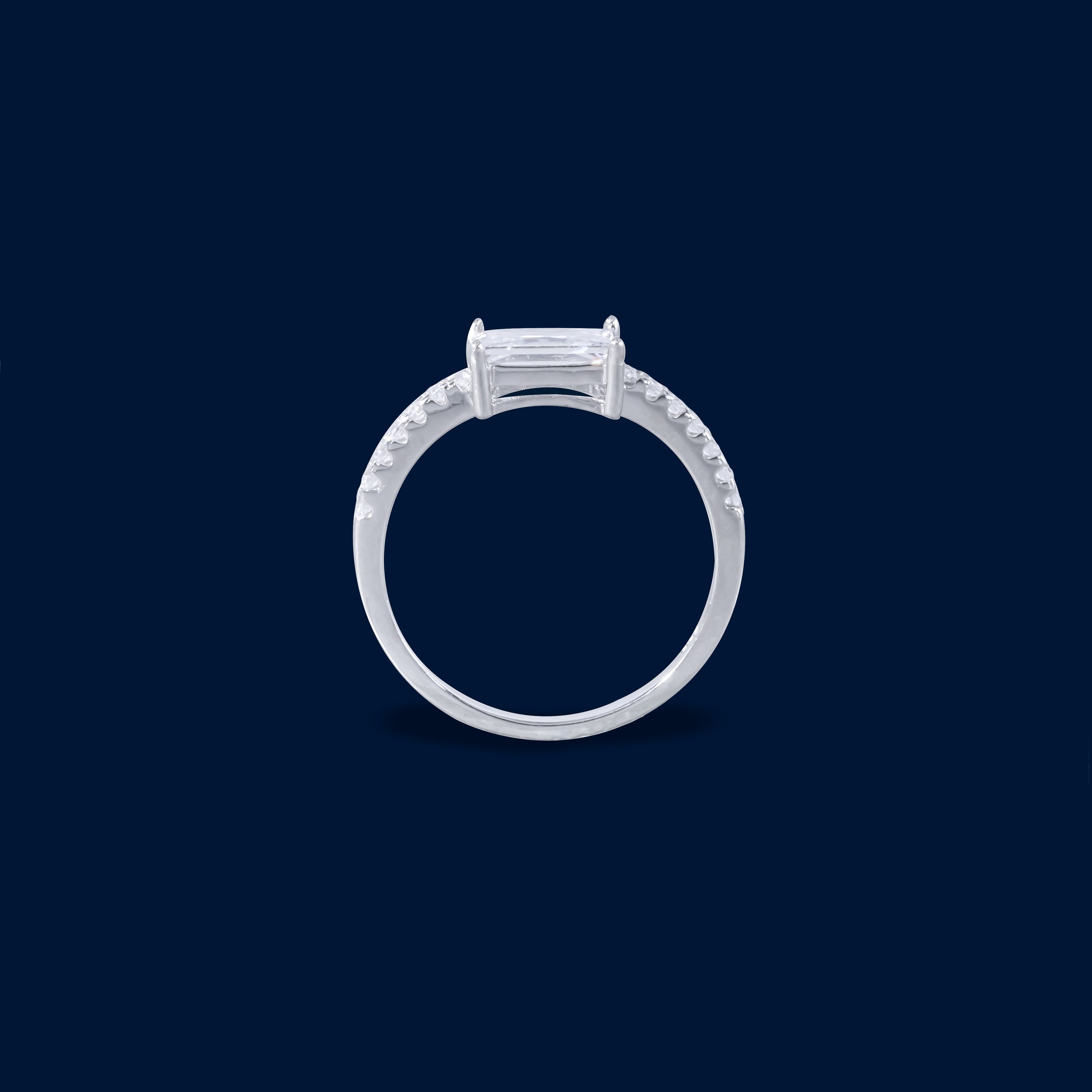 #AD378 - Anillo Solitario Piedra Zirconia Cuadrada Baño Rodio Plata - IP2.6