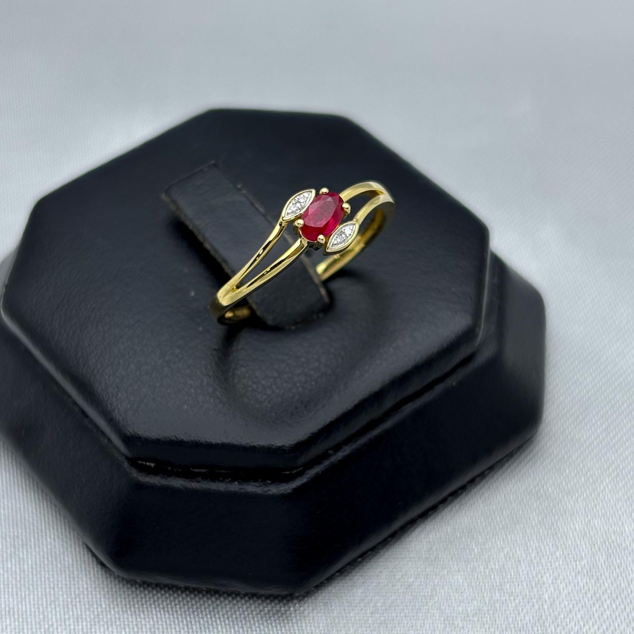 #ADX14104 - Anillo Con Diamante Natural Y Rubí Oval Oro 14K - TX315