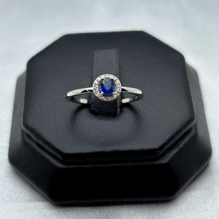 #ADX14109 - Anillo Solitario Con Diamante Natural Y Zafiro Oro Blanco 14K - TX295