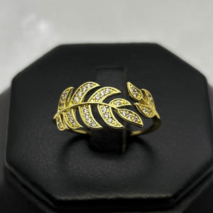 #AOL150 - Anillo Ajustable Hoja Con Piedra Zirconia Oro Laminado 18K