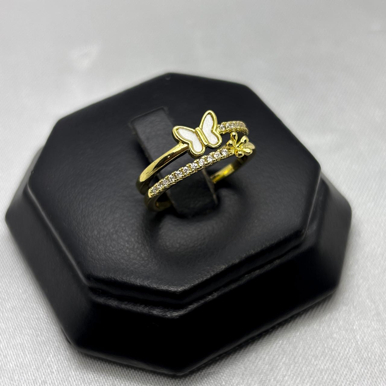 #AOL163 - Anillo Ajustable Flor Y Mariposa Piedra Zirconia Oro Laminado 18K