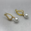 #ARL134 - Arete Gota Con Perla Y Piedra Zirconia Oro Laminado 18K
