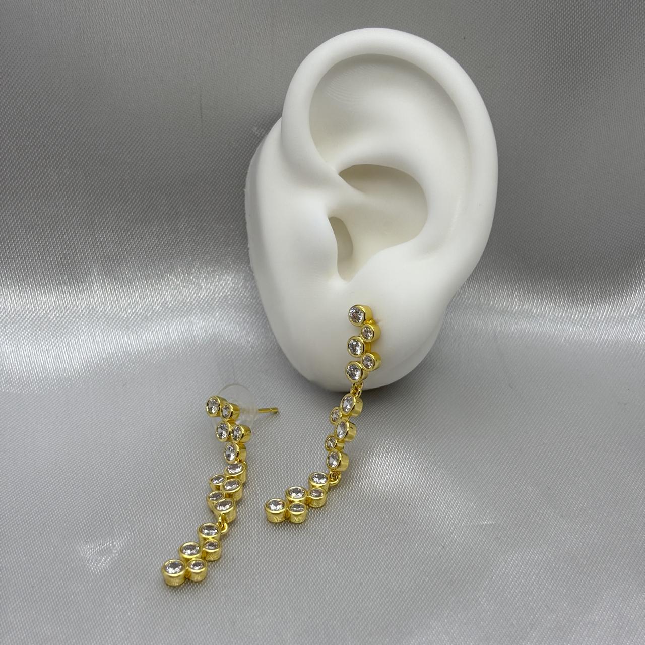 #ARL137 - Arete Colgante Circulares Con Piedra Zirconia Oro Laminado 18K