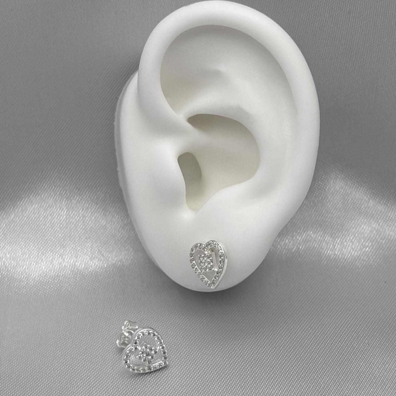 #BR109 - Broquel Corazón Con Piedra Zirconia Plata - LL1.9