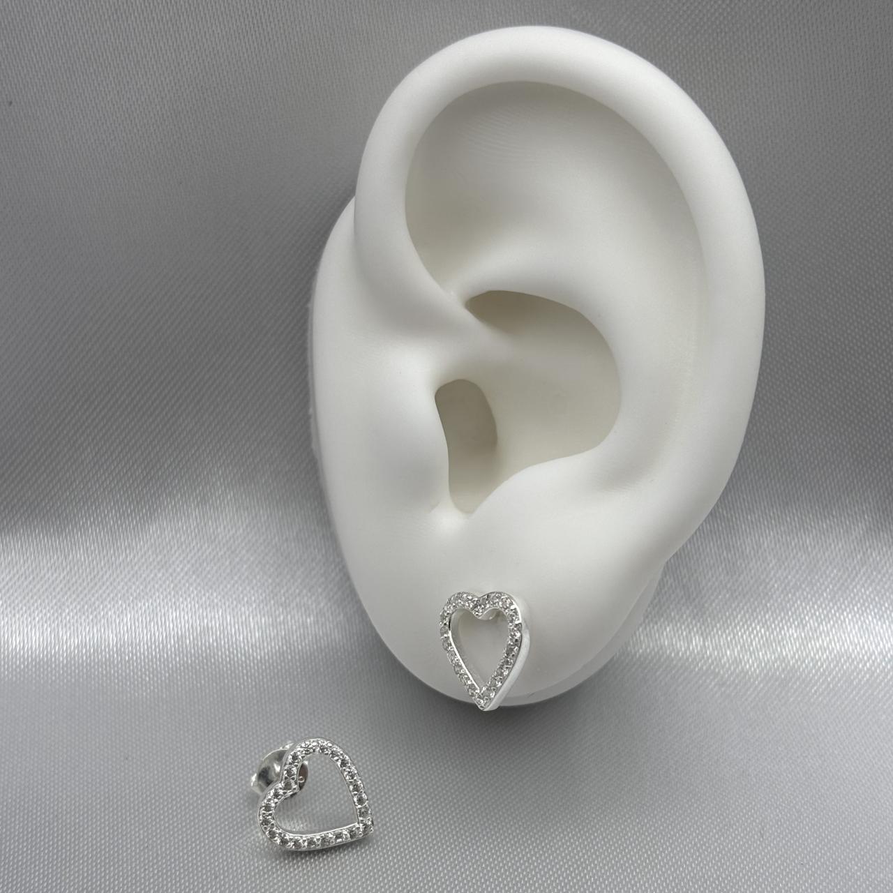 #BR256 - Broquel Corazón Piedra Zirconia Plata - LL1.8