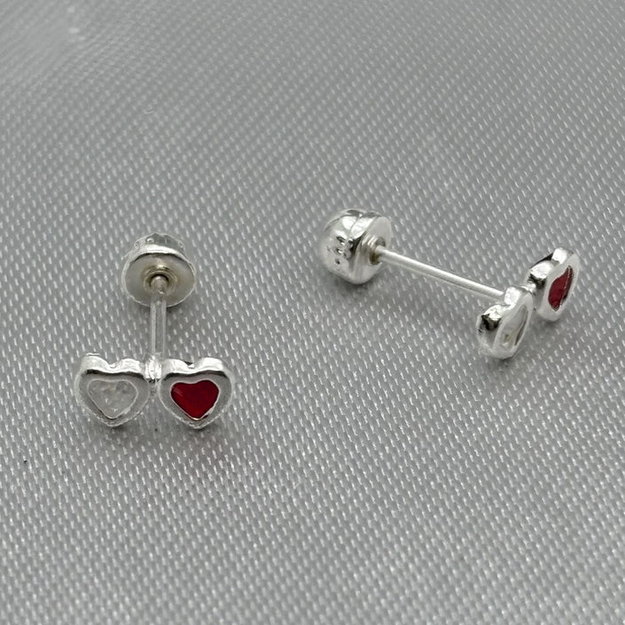 #BR316 - Broquel Doble Corazón Piedra Zirconia Plata