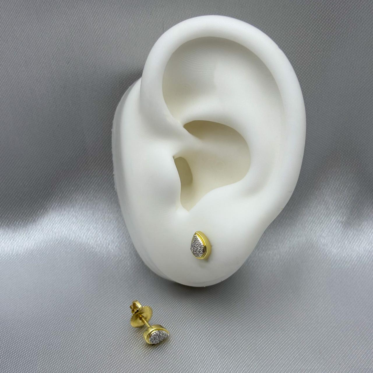 #BX10101 - Broquel Gota/Pera Con Diamante Natural Oro 10K - LX110