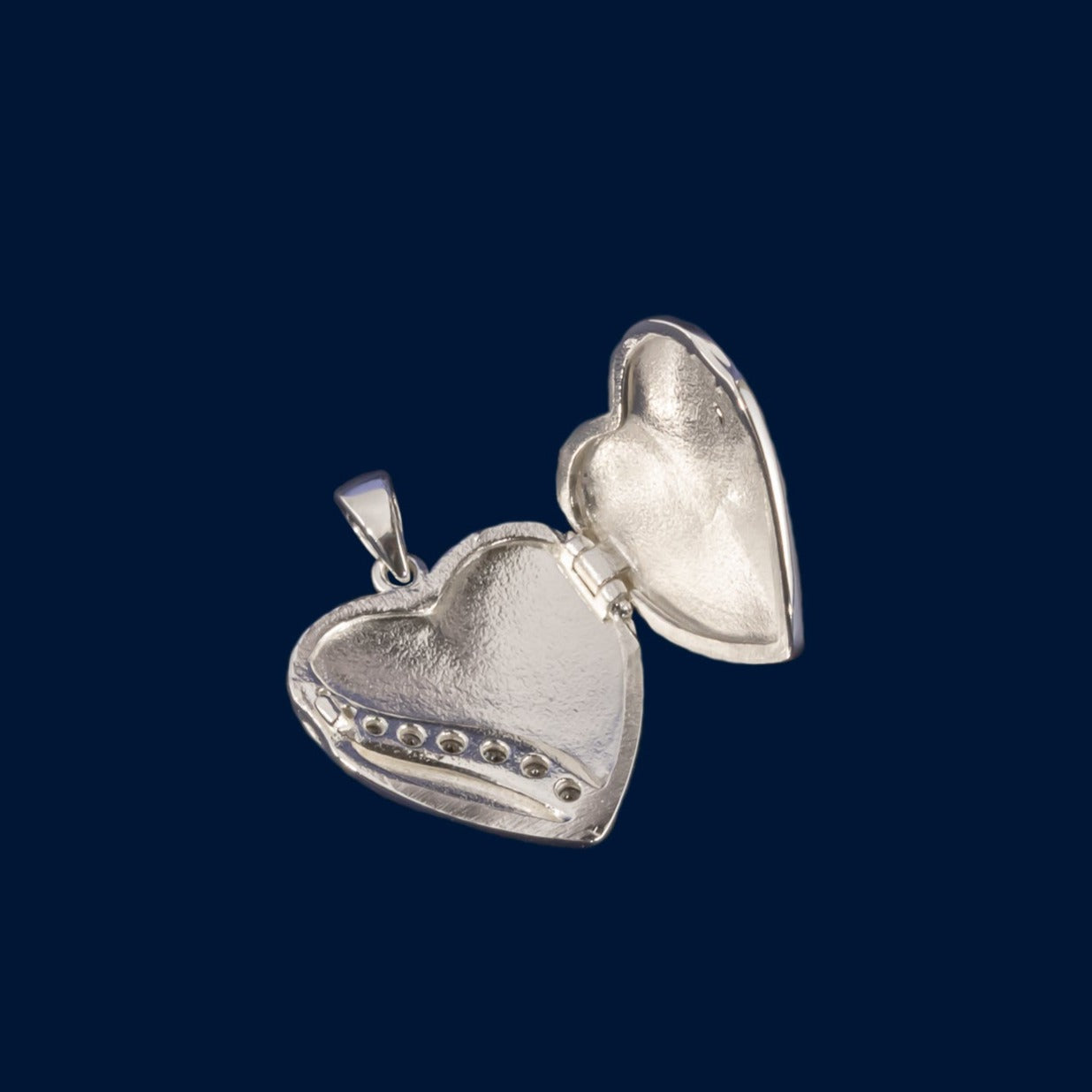 #D201 - Dije/Relicario De Corazón Con Piedra Zirconia Plata - MI4.0