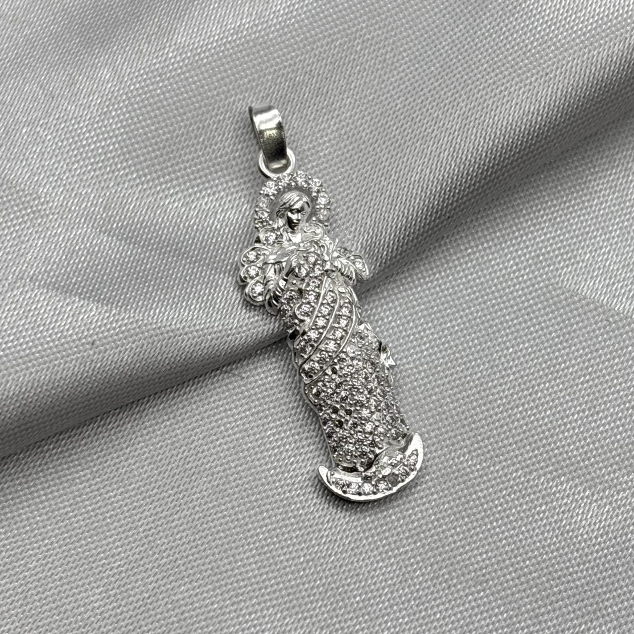 #D361 - Dije Virgen María Desatadora/Desatanudos Con Piedra Zirconia Plata - LL7.4