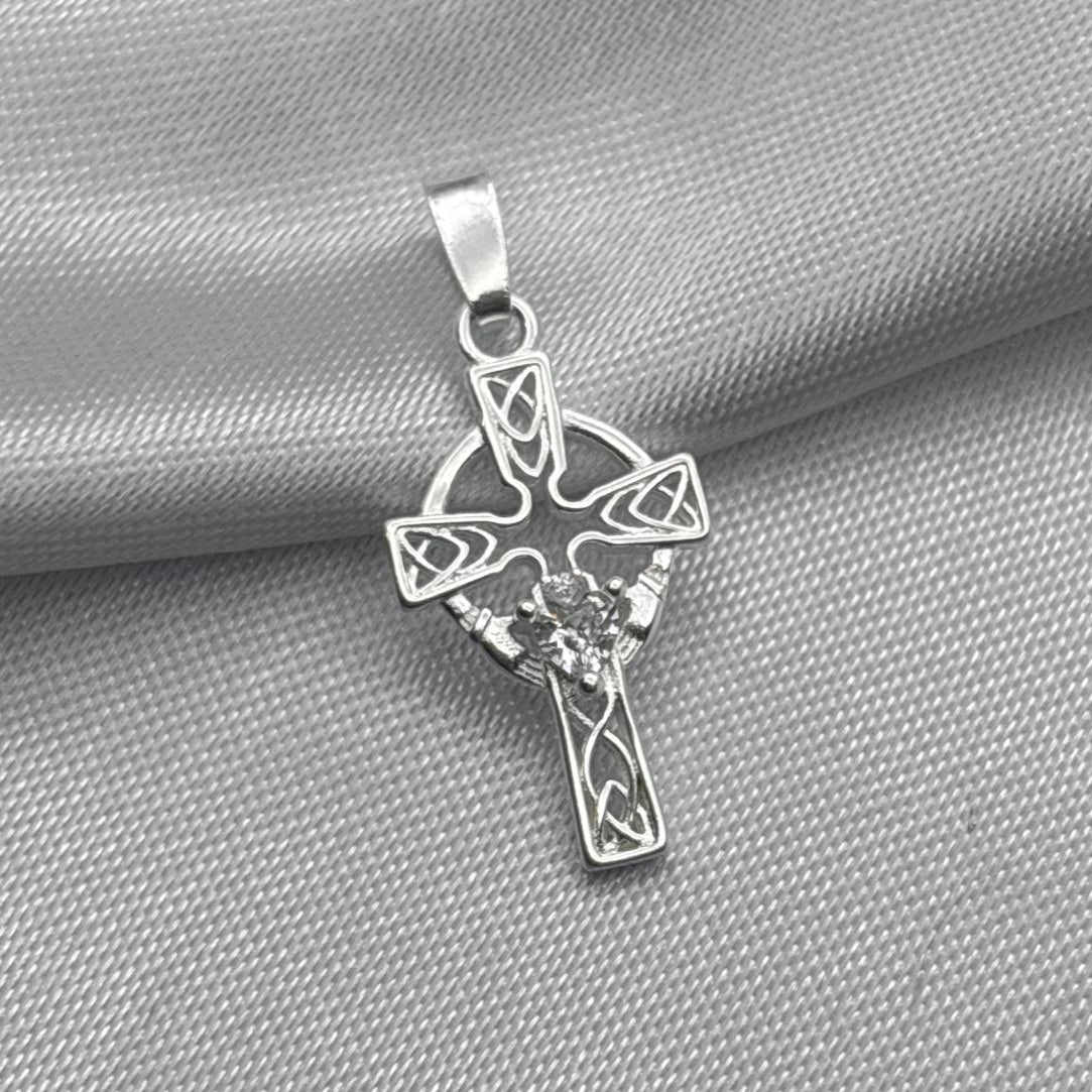 #D519 - Dije Cruz Con Piedra Zirconia Corazón Plata - LL1.0