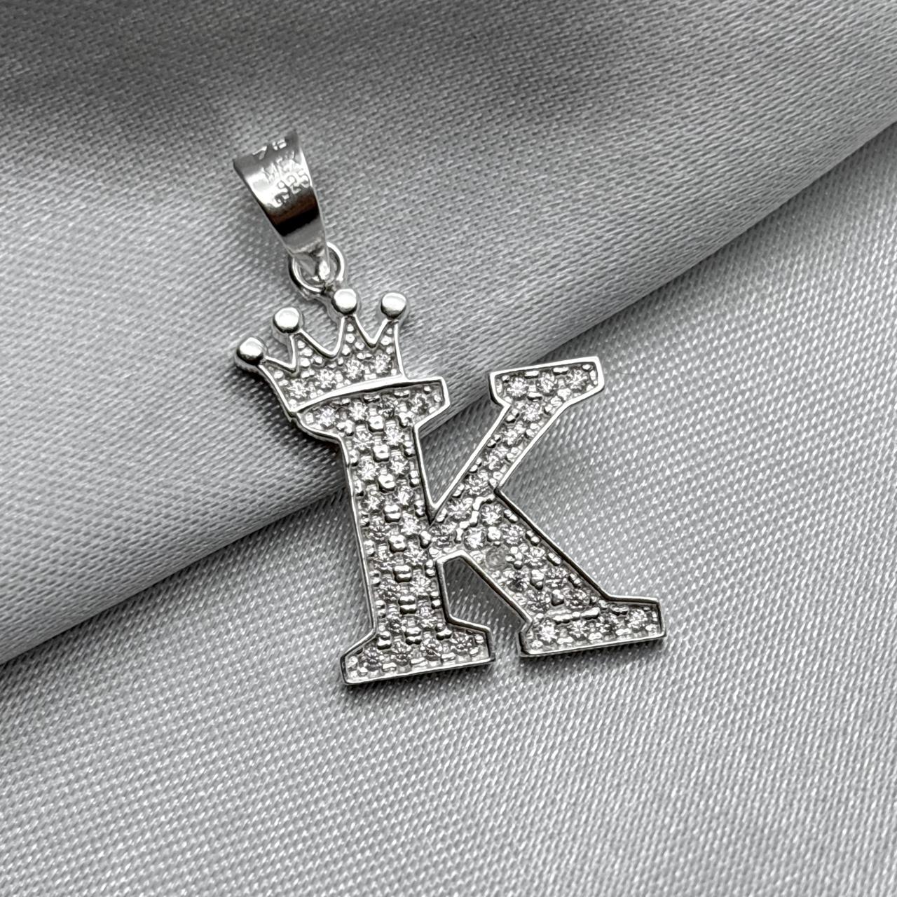 #D593 - Dije Letras Con Corona Y Piedra Zirconia Plata - ZC2.5