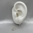 #H185 - Huggie Flor Con Zirconia Plata - LL1.5