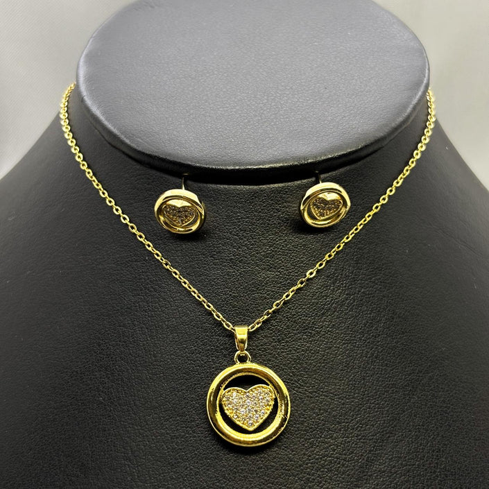 #JOL117 - Juego Gargantilla Y Broquel Corazón Piedra Zirconia Oro Laminado 18K