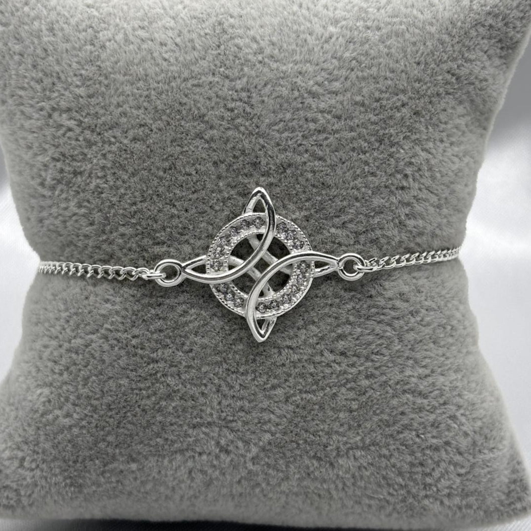 #PA321 - Pulsera Nudo De Bruja Con Piedra Zirconia Plata - ZC4.2