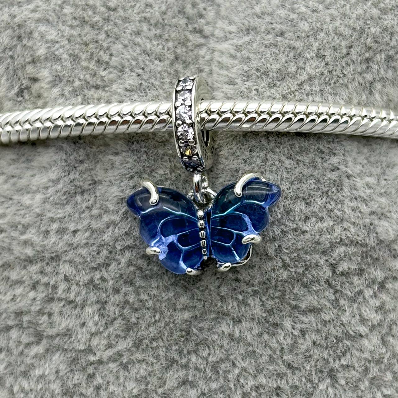 #PAN392 - Charm De Mariposa - IC1.9