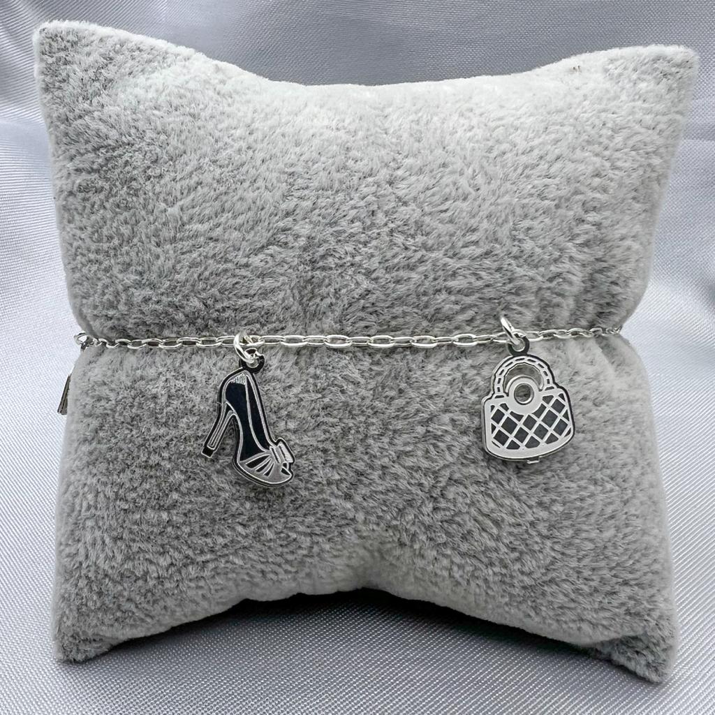 #PA303 - Pulsera Con Dijes De Barbie - LL3.2
