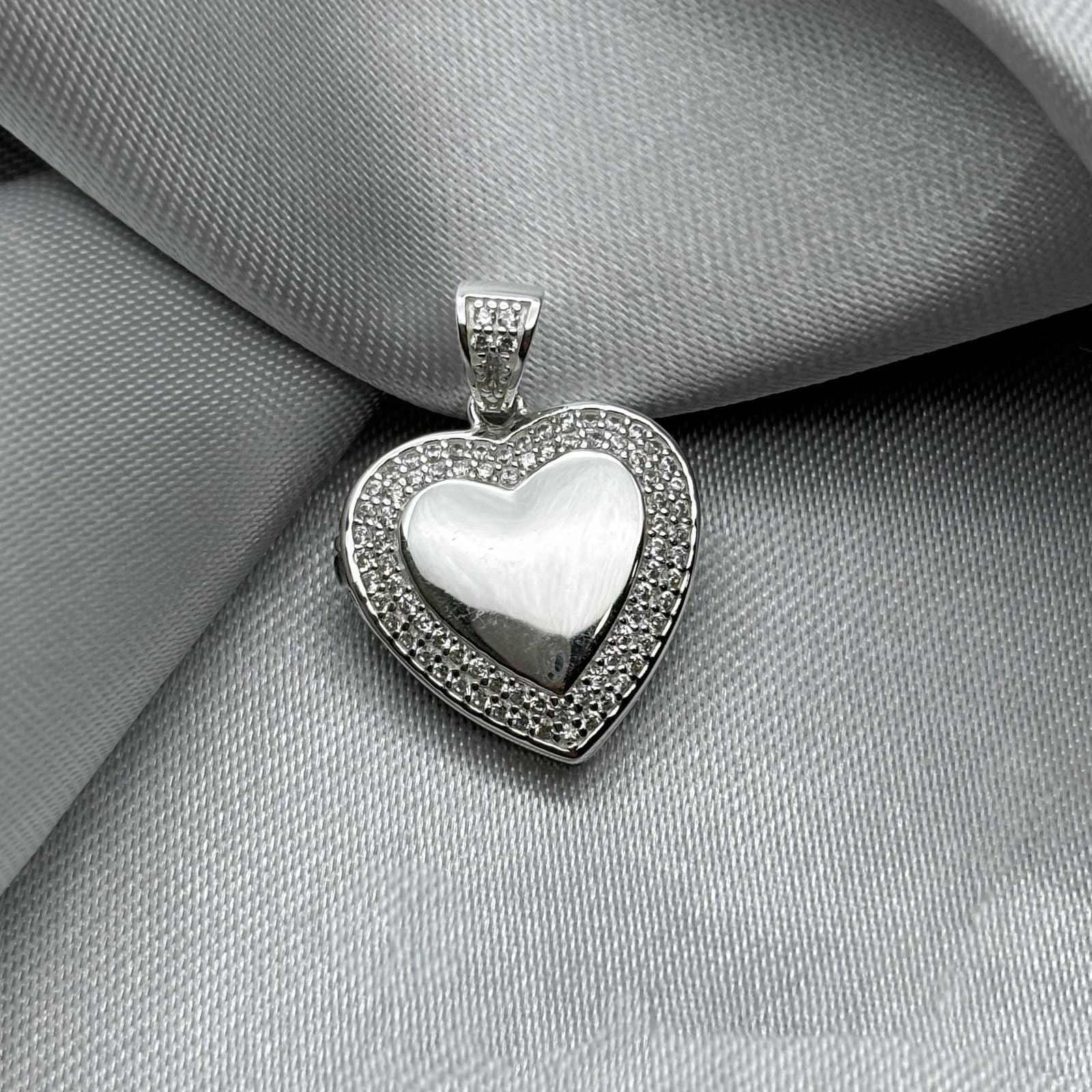 #D235 - Dije/Relicario De Corazón De Plata Con Piedra - MI3.3