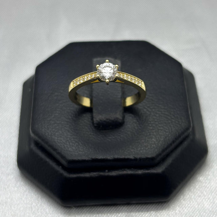 #AD10117 - Anillo Solitario Con Piedra De Oro 10k - H16/3.0
