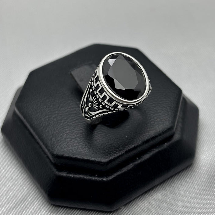 #AC166 - Anillo De Caballero Con Piedra - IC7.4