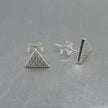 #BR170 - Broquel Triangular Con Zirconia Plata - LL1.7