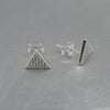#BR170 - Broquel Triangular Con Zirconia Plata - LL1.7