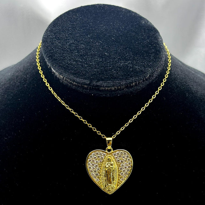 #GOL132 - Gargantilla Corazón Virgen De Guadalupe Con Zirconia Oro Laminado 18K