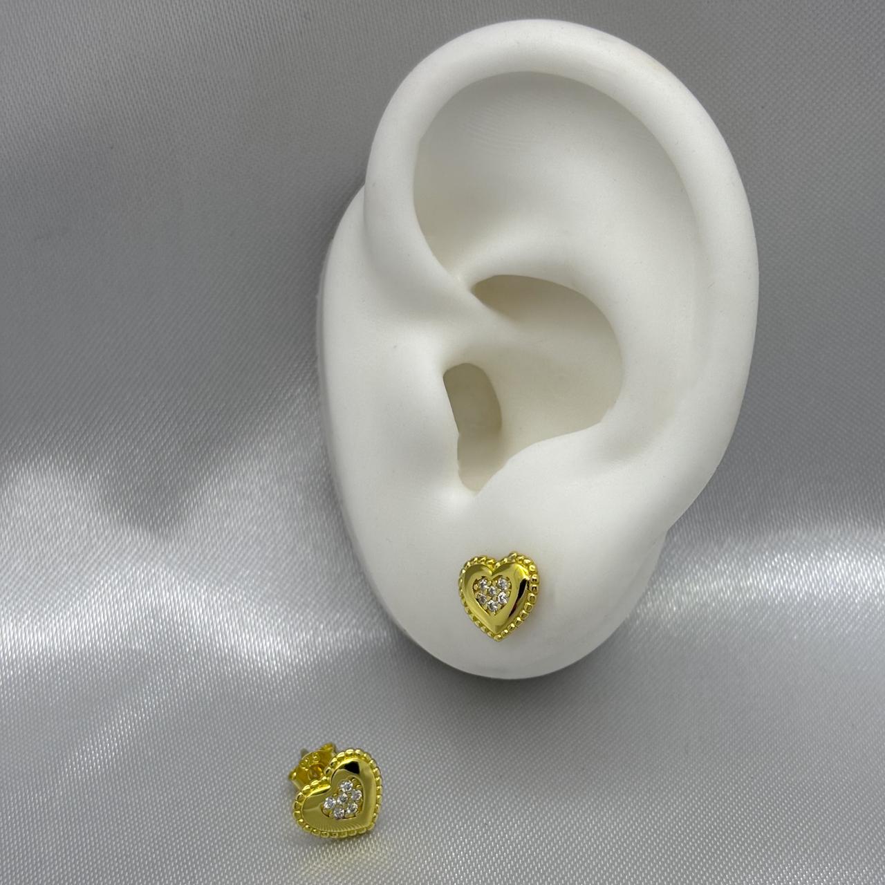 #BOL120 - Broquel Corazón Con Zirconia Oro Laminado 18K