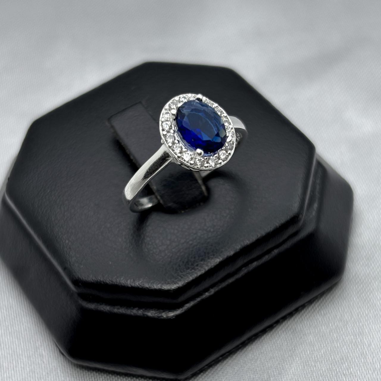 #AD202 - Anillo Elegante Con Zirconia Plata - A09/2.5
