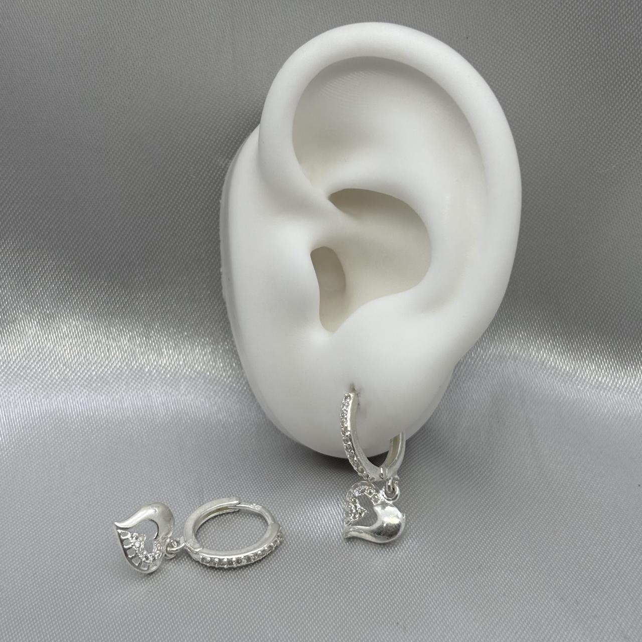 #H200 - Huggie Colgante Corazón Piedra Zirconia Plata - B08/2.9