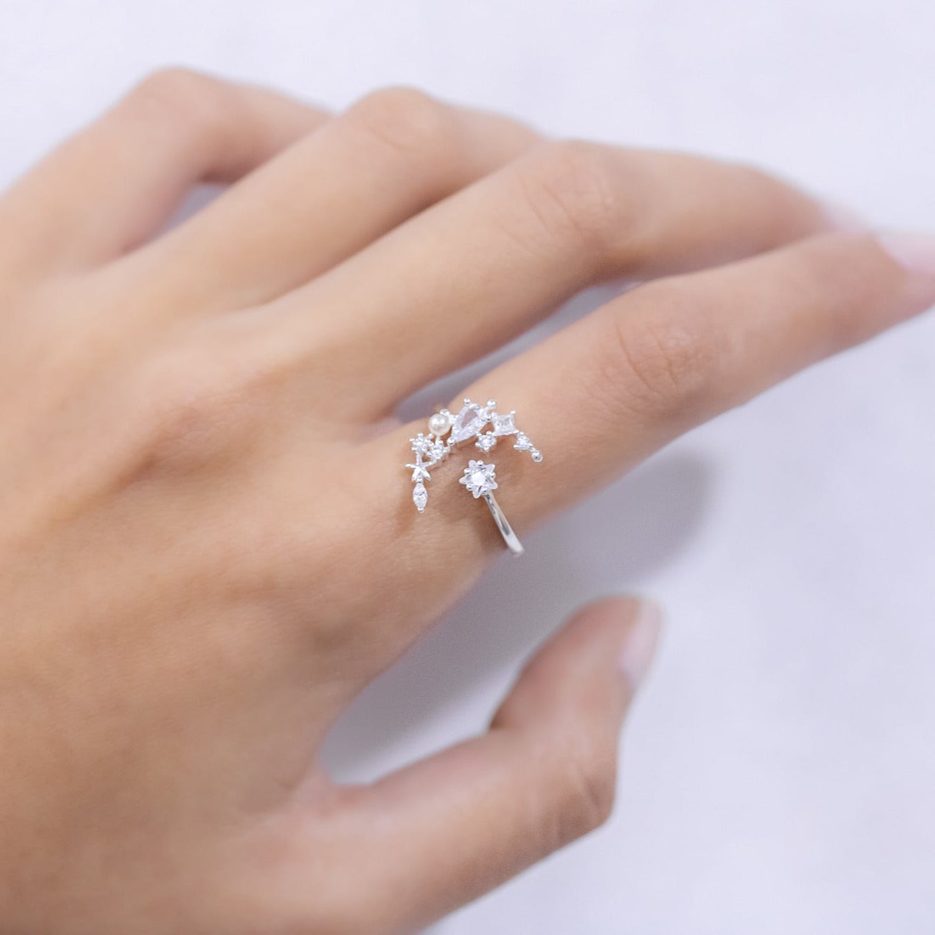 #AD145 - Anillo Luna Con Piedra Y Perla Ajustable - IP2.1