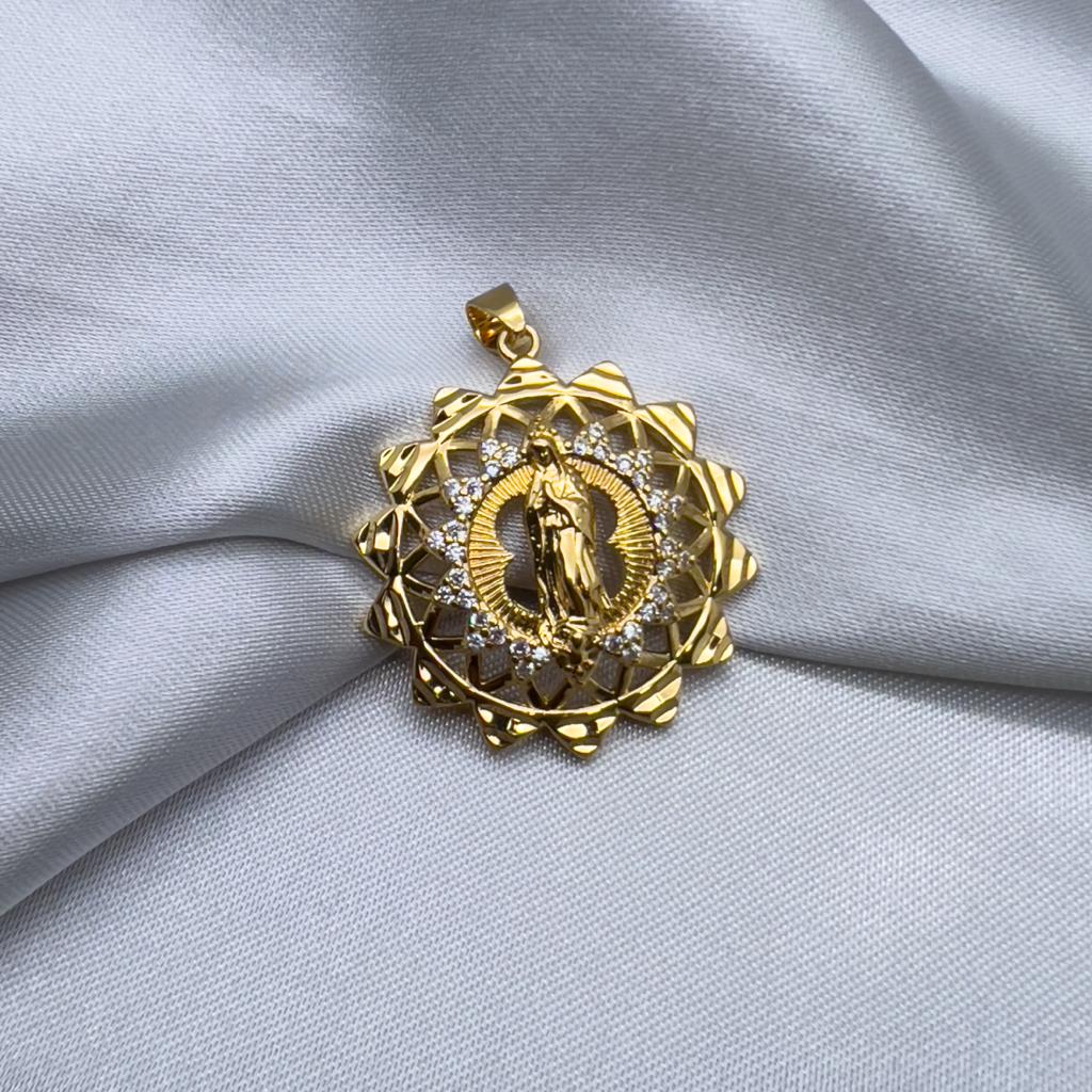 #DOL118 - Dije Virgen De Guadalupe De Oro Laminado De 18K