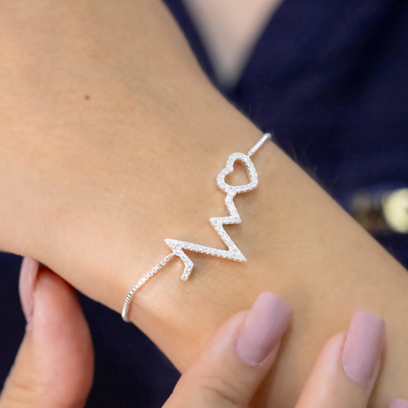 #PA107 - Pulsera De Pulso y Corazón Ajustable - IP4.8