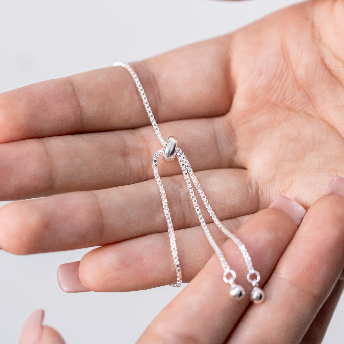 #PA107 - Pulsera De Pulso y Corazón Ajustable - IP4.8