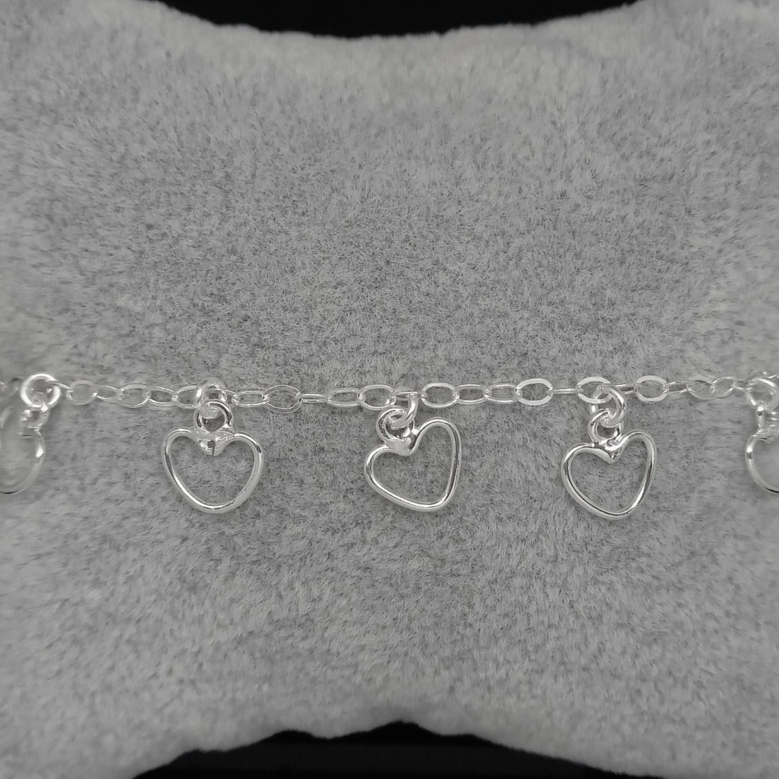 #T111 - Tobillera Con Corazones - F2.7