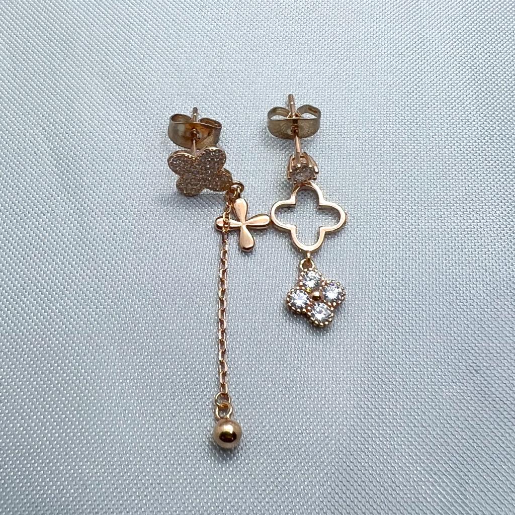 #AR146 - Arete Con Colgante De Flores - PU1.8
