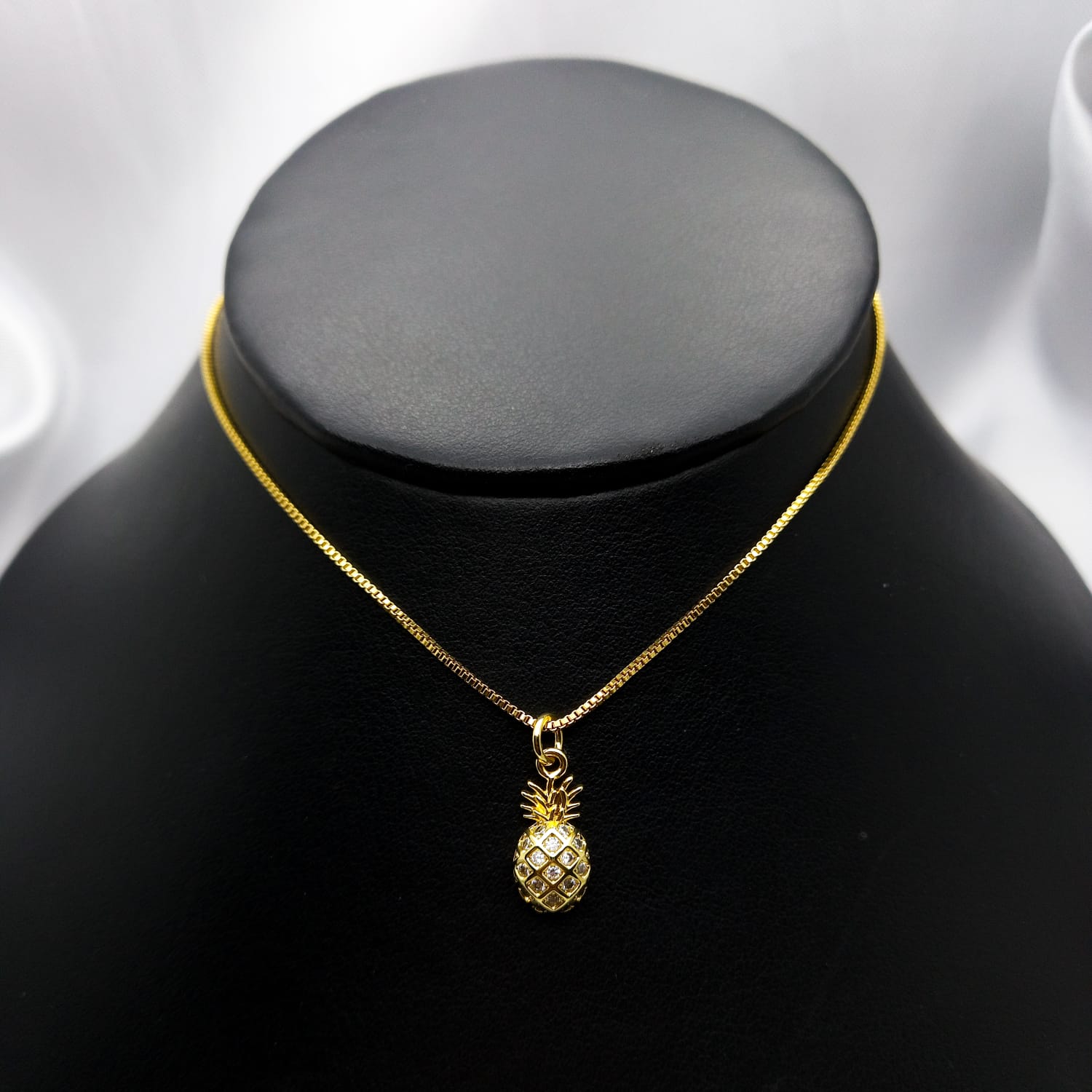 #GOL112 - Gargantilla Con Dije De Piña De Oro Laminado De 18k