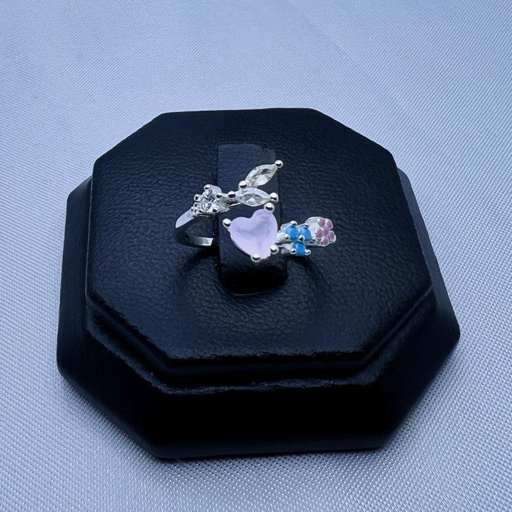 #AD178 - Anillo Con Corazones, Flores y Piedras Ajustable - IC1.8