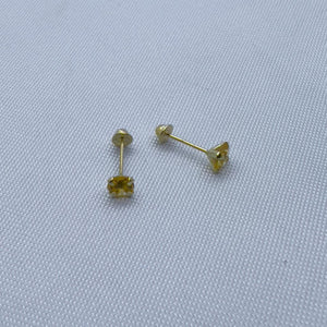 #BSP101- Broquel Recto De Oro 14K Con Piedra Semipreciosa 4 mm De 4 Uñas